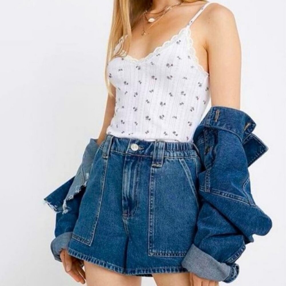 NWOT Urban Outfitters BDG Skate Jean Shorts Blue Denim Cargo Style Sz 27 - Picture 1 of 6
